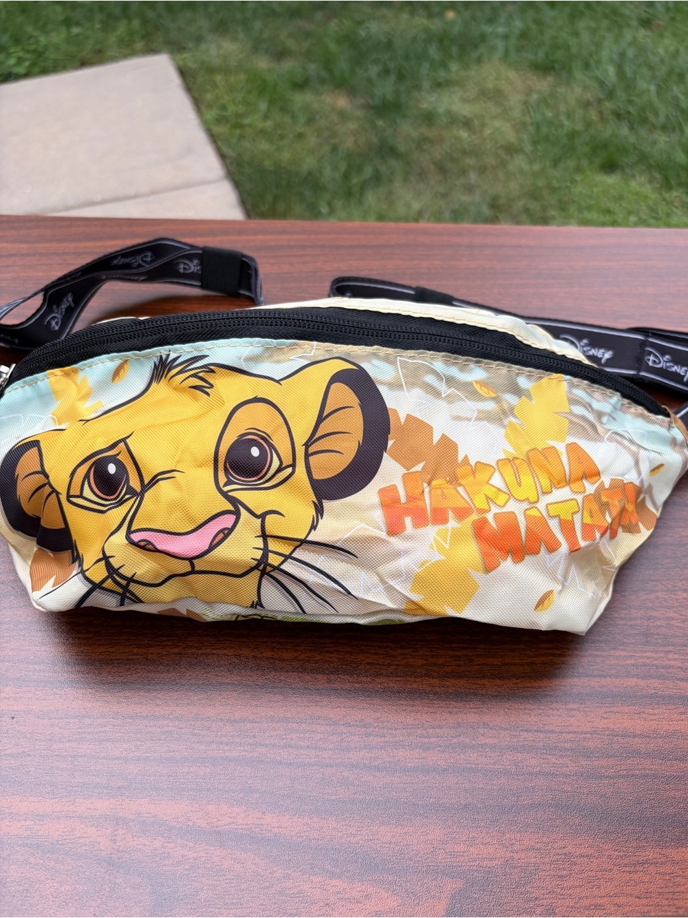 WondaPop Disney Lion King Simba Packable Hip Pack Crossbody NWT